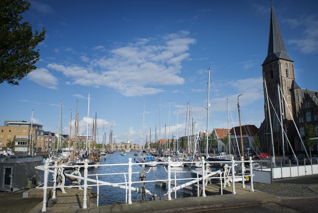 "De Bank" - Hotel Apartments Harlingen Exteriör bild